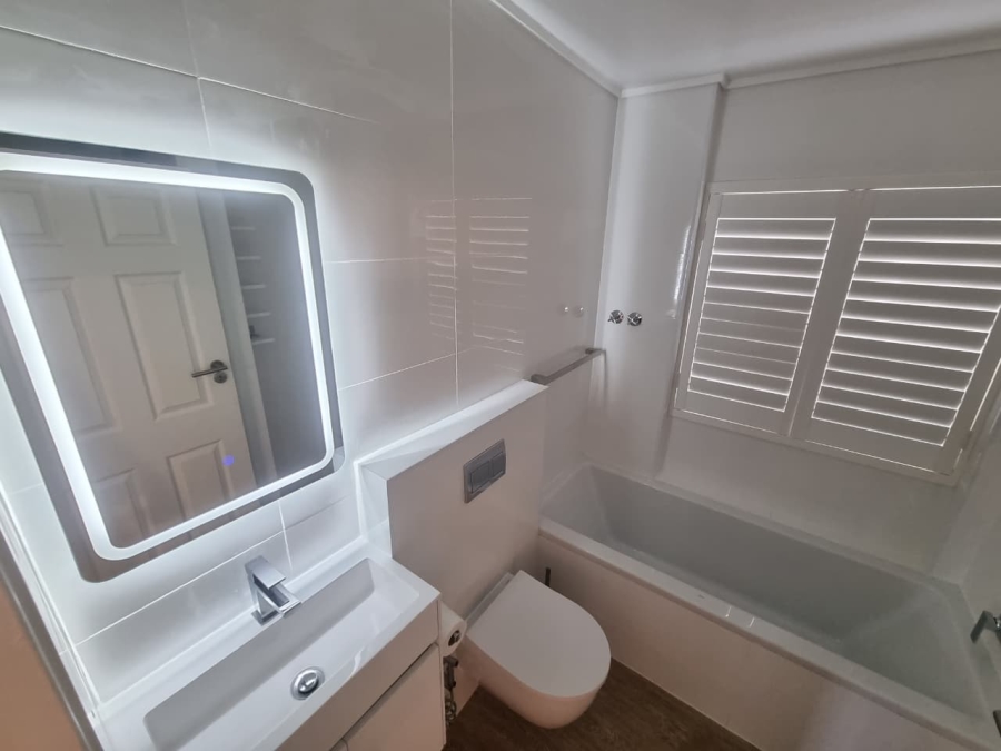 To Let 2 Bedroom Property for Rent in Big Bay Western Cape